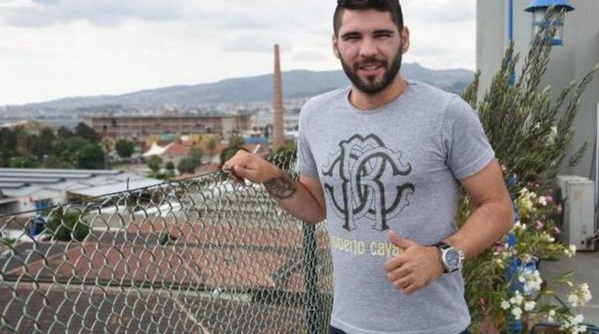 Karşıyaka'da Cenk'ten Veda