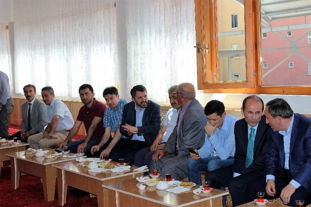 İspir&rsquo;de Bayramlaşma Programına Yoğun Katılım