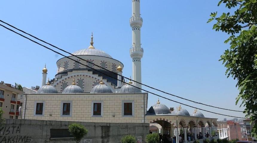 G&uuml;zeltepe Camii İbadete A&ccedil;ıldı