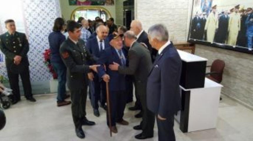 Isparta Protokol&uuml; Bayramlaştı