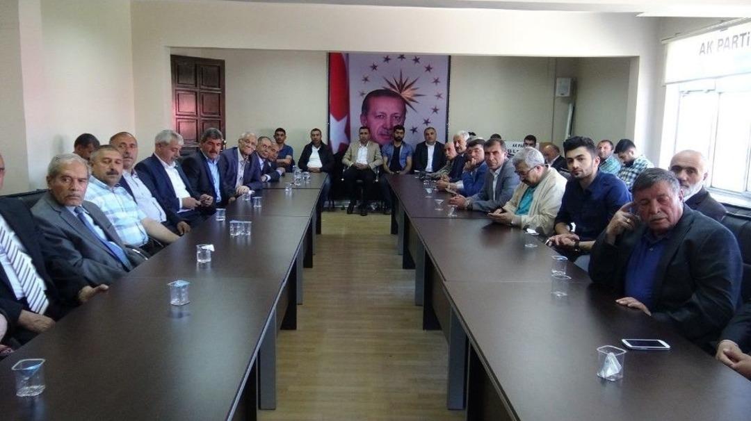 Ak Parti Kars İl Başkanlığı&rsquo;nda Bayramlaşma