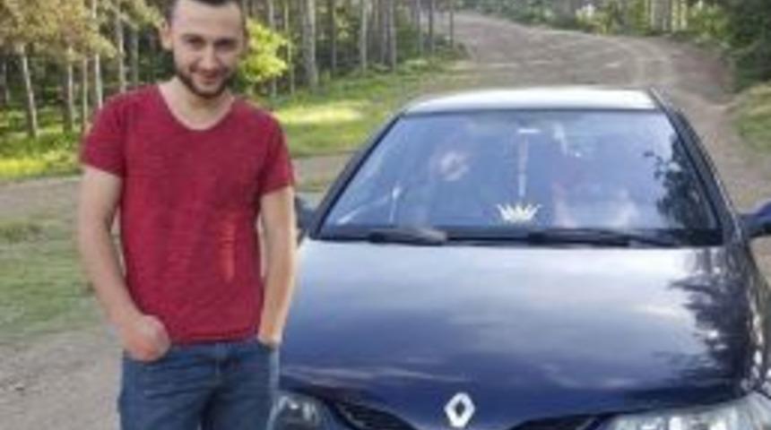 &Ccedil;anakkale&rsquo;de Trafik Kazası: 1 &Ouml;l&uuml;