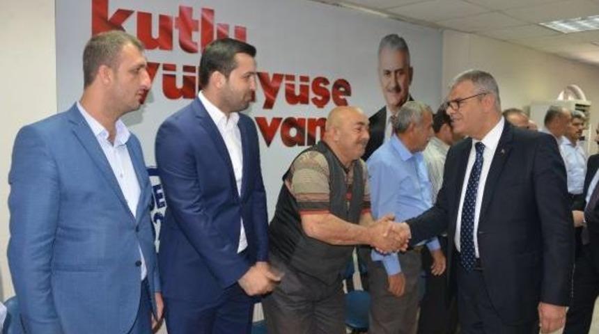 Başbakan Yardımcısı Kaynak, 4 Bin Kişiyle Kahvaltı Yaptı (2)