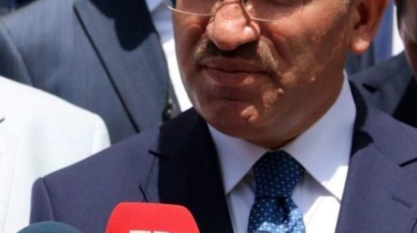 Bakan Bozdağ: &ldquo;g&uuml;len&rsquo;in Yaptığı A&ccedil;ıklamaların T&uuml;rkiye&rsquo;de Genel Başkan D&uuml;zeyinde Avukatlığını Chp Yapmaktadır&rdquo;