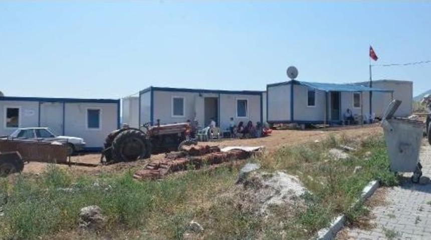 Depremzedelerin Konteyner Evlerde Bayram Sevinci