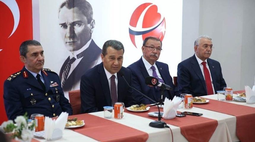 Eskişehir&rsquo;de Bayramlaşma