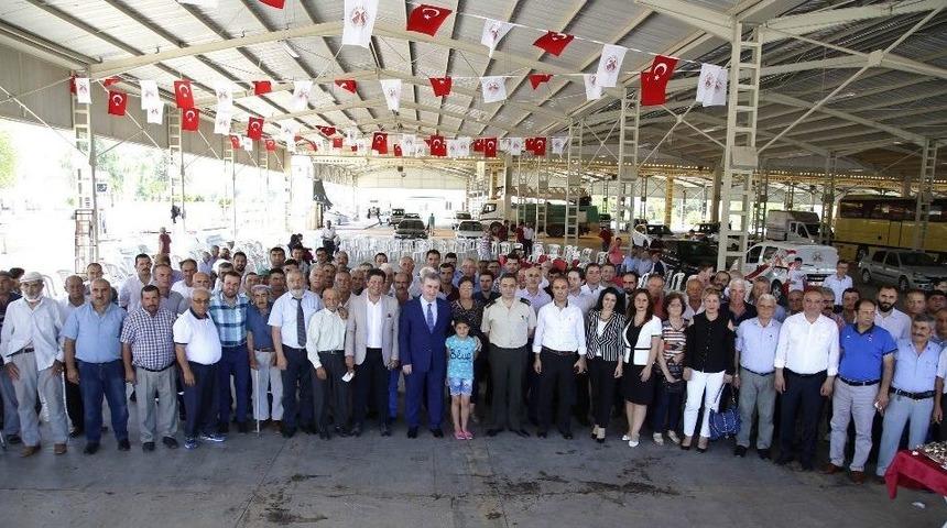 D&ouml;şemealtı&rsquo;nda Bayramlaşma