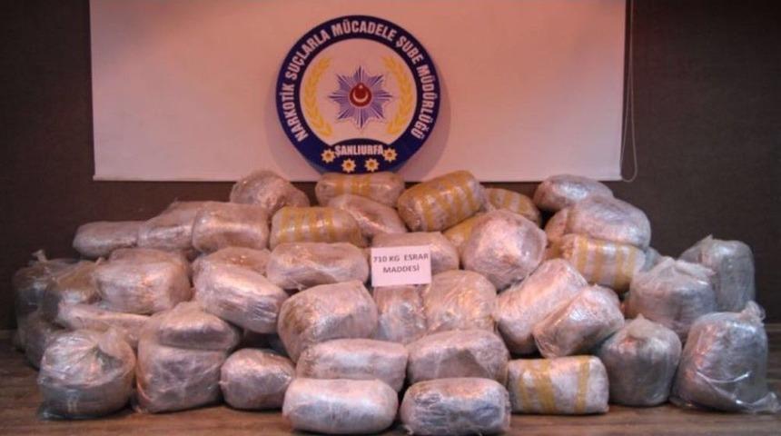Samanların Arasından 710 Kilo Uyuşturucu Ele Ge&ccedil;irildi