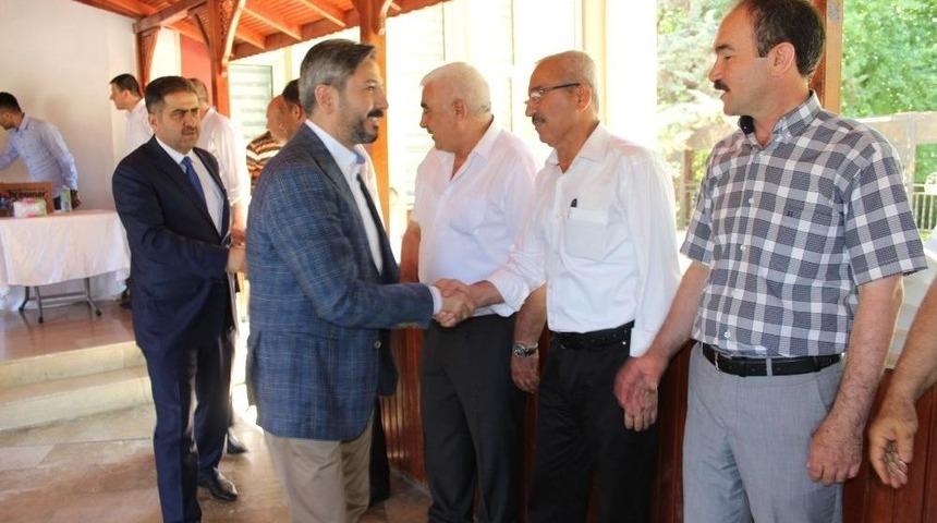 İl Protokol&uuml; Vatandaşlarla Bayramlaştı