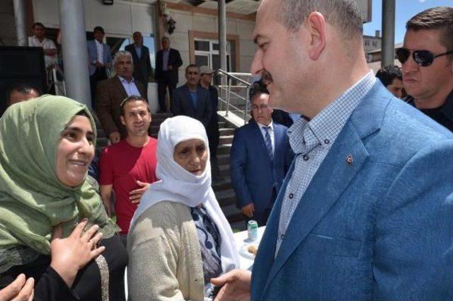 İçişleri Bakanı Soylu Bayram Namazını Çukurca'da Kıldı (3)