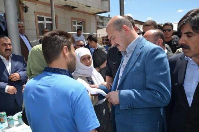 İçişleri Bakanı Soylu Bayram Namazını Çukurca'da Kıldı (3)