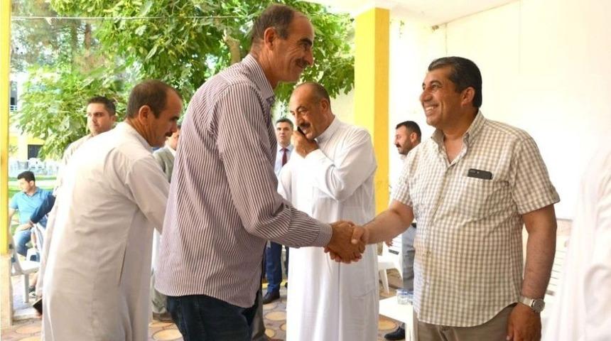 Atilla, Evinde Vatandaşlarla Bayramlaştı