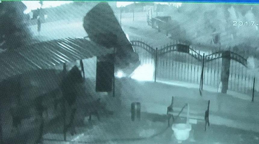 Otomobil Takla Attı:3 Yaralı