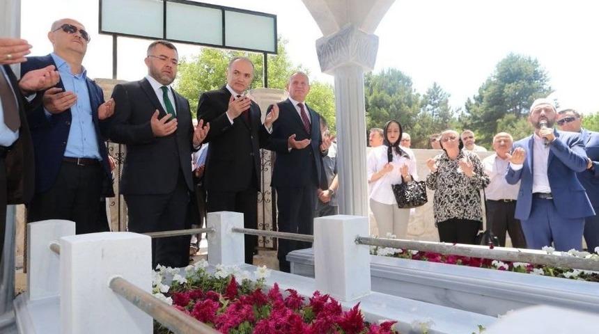 D&uuml;zceli Alimlerin T&uuml;rbeleri A&ccedil;ıldı