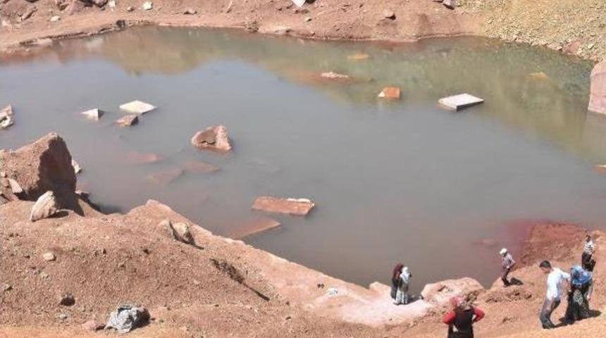 2 Kuzen, Kapanan Mermer Ocağında Oluşan G&ouml;lette Boğuldu