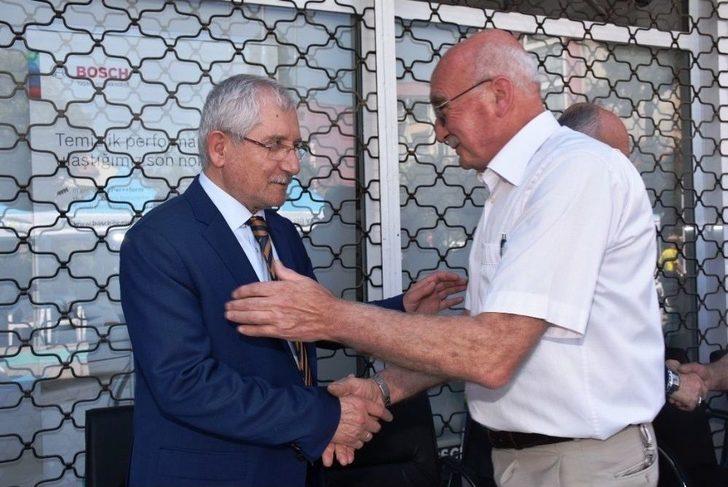 Dursunbey’de Bayramlaşma Belediyede Yapıldı G3