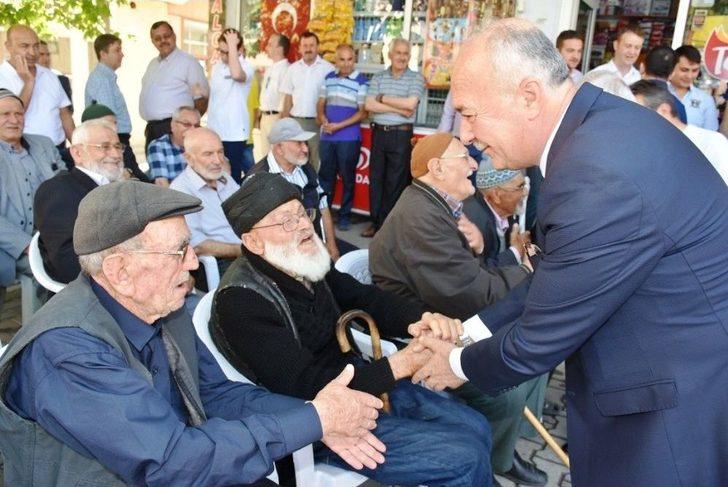 Dursunbey’de Bayramlaşma Belediyede Yapıldı G4