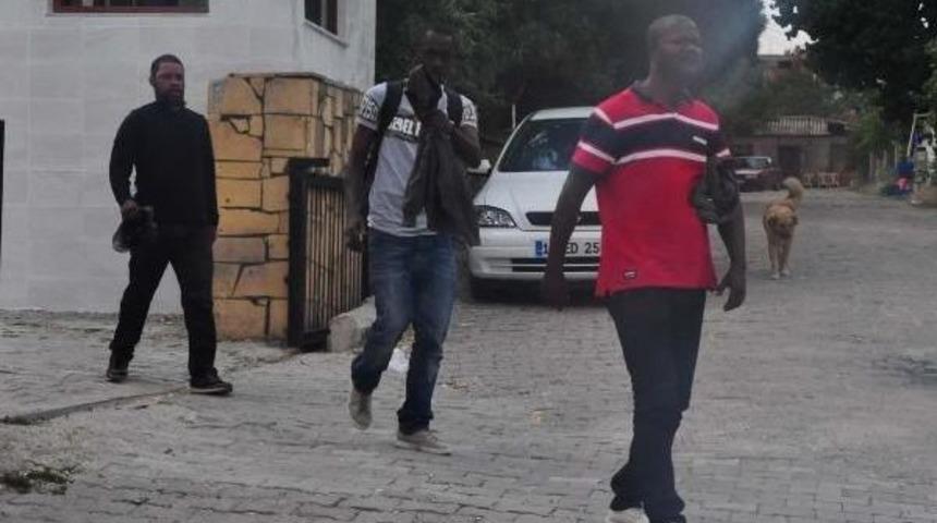 &Ccedil;anakkale'de 58 Ka&ccedil;ak Yakalandı