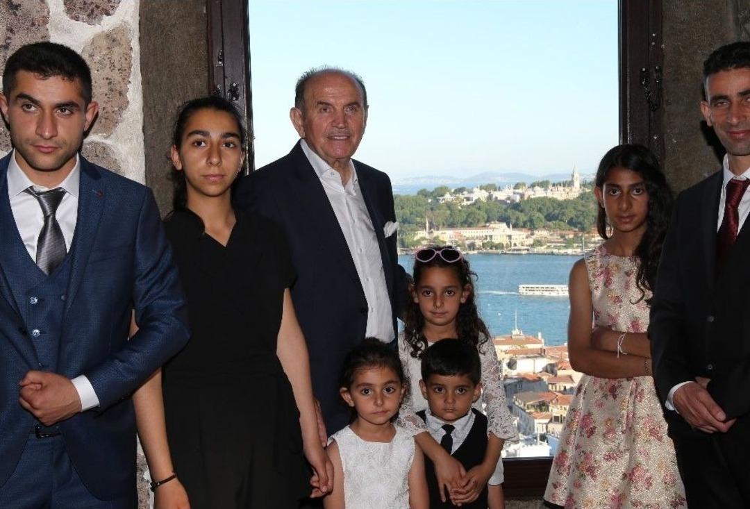 Başkan Topbaş, Hakkarili Yağmur&rsquo;u Galata Kulesi&rsquo;nde Ağırladı