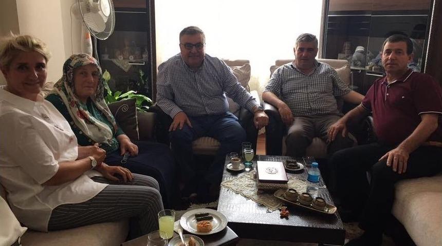 Başkan Kesimoğlu Ter&ouml;re Kurban Giden Şehitleri Unutmadı