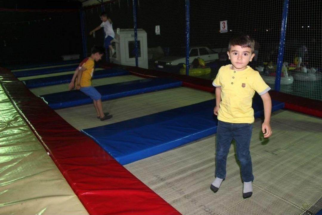 (&ouml;zel Haber) Bayramlarda Onları İ&ccedil;eride Tutmak İmkansız