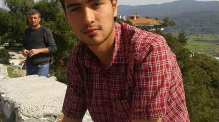 Askerden Firar Eden Gen&ccedil;, Trafik Kazasında &Ouml;ld&uuml;