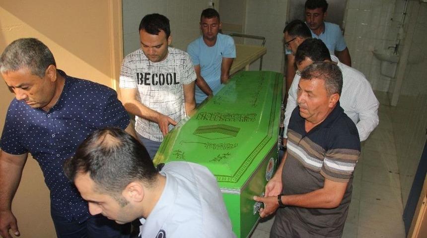 Foseptik &Ccedil;ukurunda &Ouml;lenlerin Cenazeleri Alınıyor