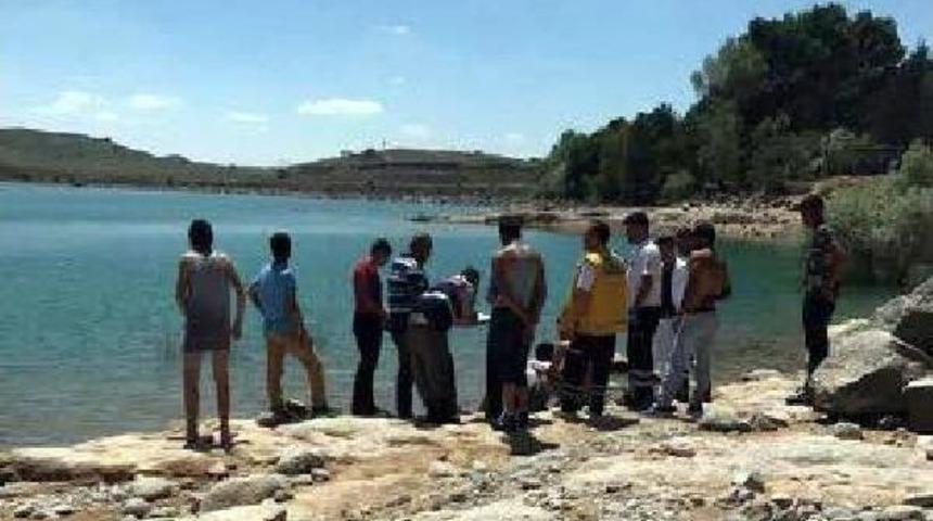 Sarımsaklı Baraj G&ouml;letine Giren Suriyeli Gen&ccedil; Boğuldu