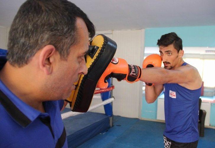 (özel Haber) Türkiye’nin Van Damme’ı, Dünya Dövüş Oyunları’na Katılacak G3