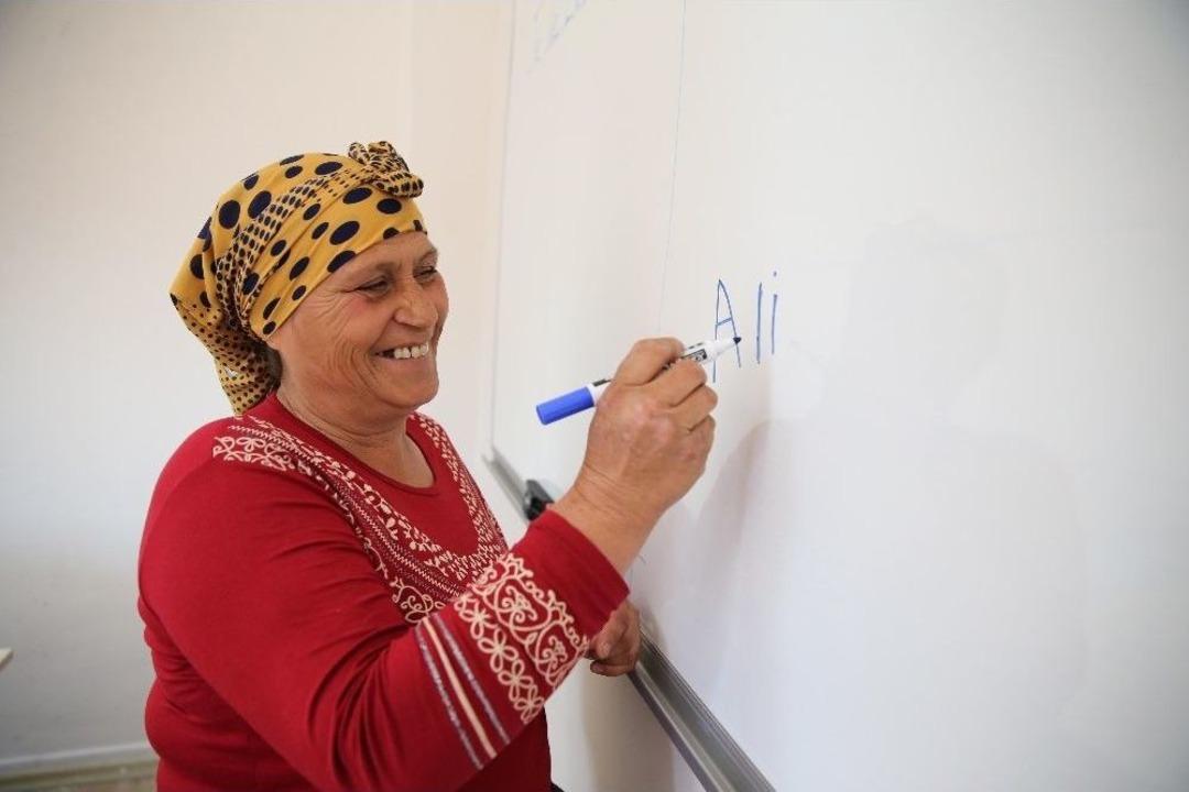 Karşıyaka&rsquo;da &lsquo;roman Kooperatifi&rsquo; Kuruldu