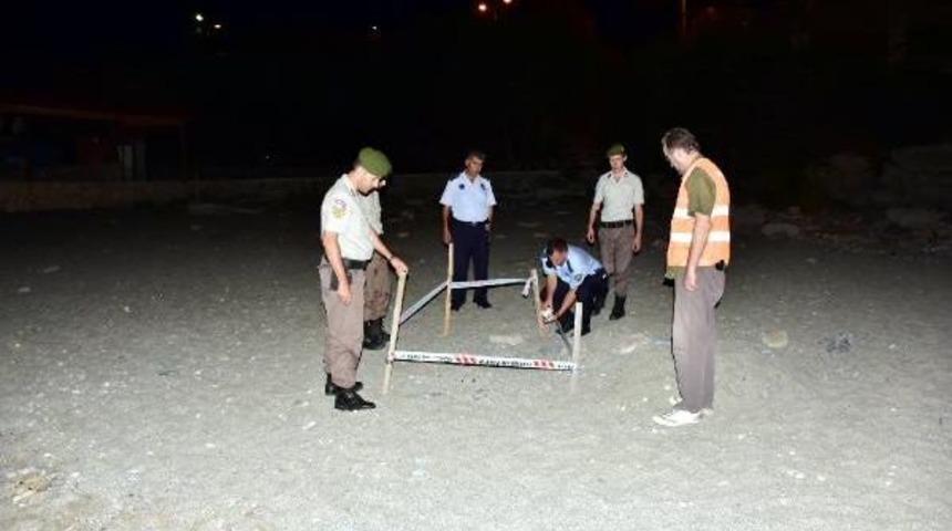 Alanya'da Plajdaki Caretta Yuvasına Koruma