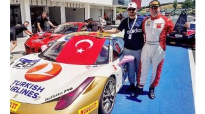 Ümit Ülkü’den Ferrari Challange’ta Çifte Zafer