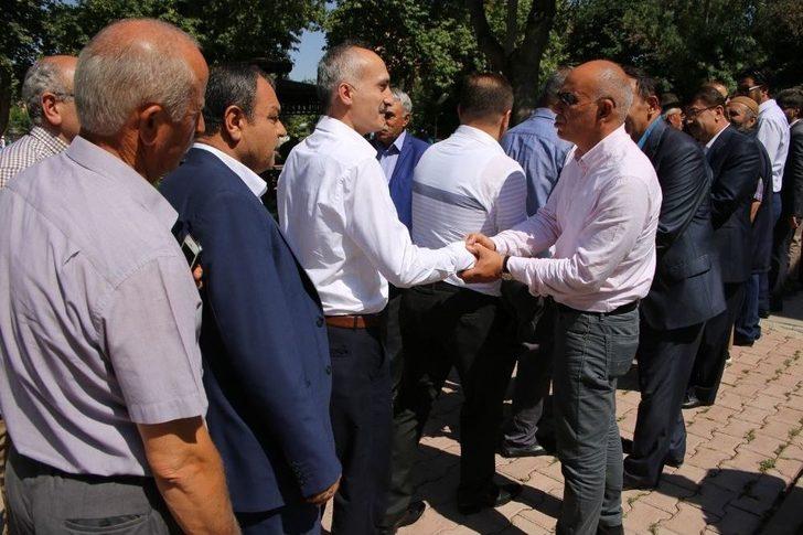 Karaman Belediyesinin Bayramlaşma Programına Yoğun İlgi G3