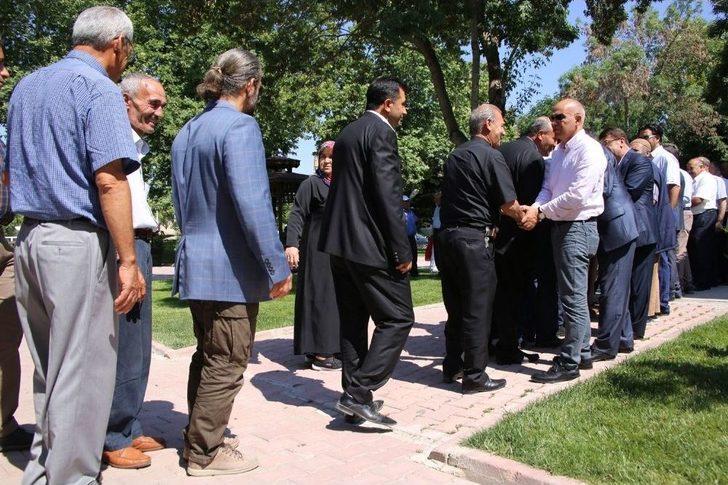 Karaman Belediyesinin Bayramlaşma Programına Yoğun İlgi G4