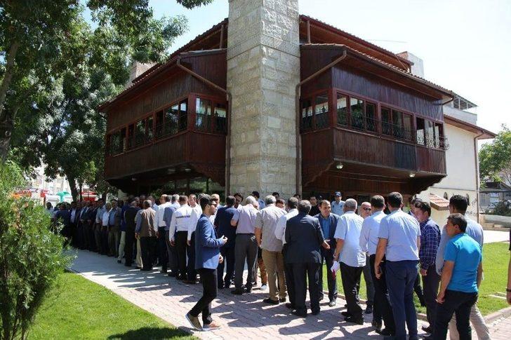 Karaman Belediyesinin Bayramlaşma Programına Yoğun İlgi G1