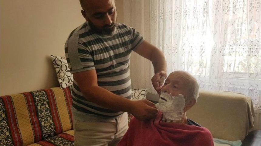 Ey&uuml;p Belediyesi Yaşlıları Unutmadı