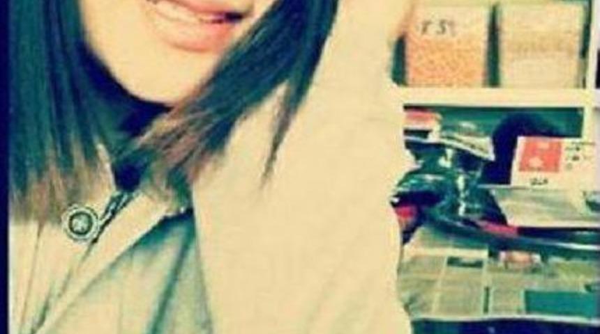 Liseli K&uuml;bra Odasında Kendini Astı