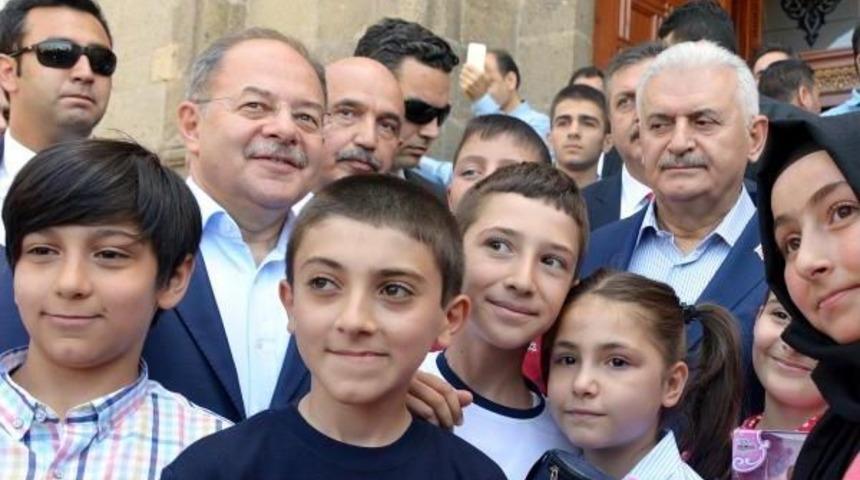 Başbakan Yıldırım: Sayın Kılı&ccedil;daroğlu, Bu Sevdadan Vazge&ccedil;