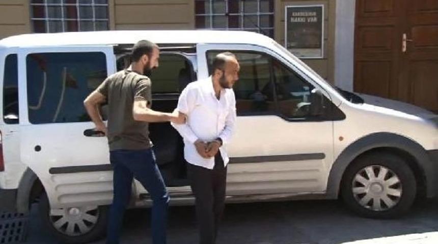 Mahallelinin Peşine D&uuml;şt&uuml;ğ&uuml; Telefon Hırsızı 3 Yaşındaki Kızı Rehin Aldı