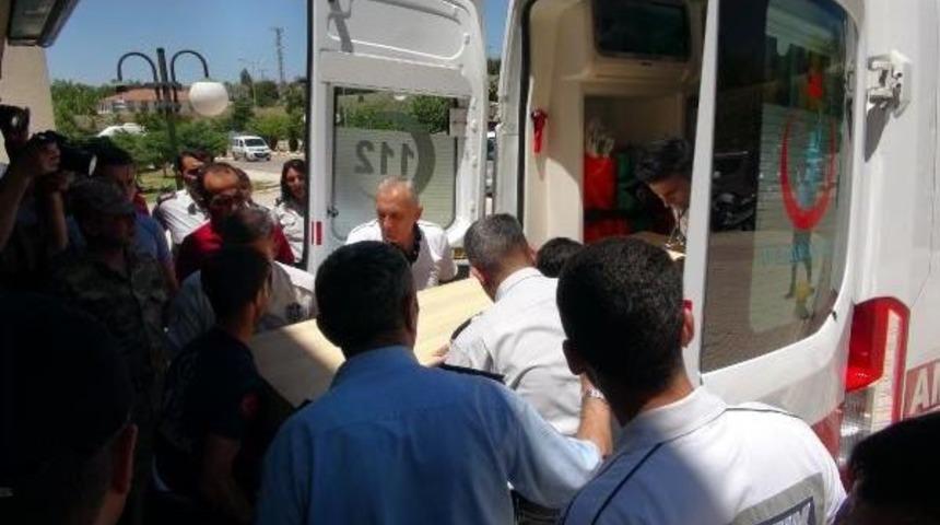 Elazığ-Bing&ouml;l Sınırında &Ccedil;atışma: 1 Asker Şehit, 1 Asker Yaralı (2)