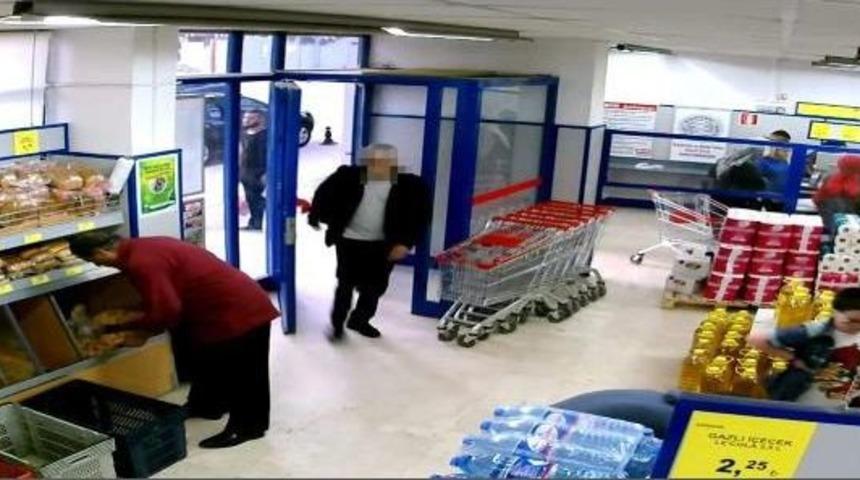 Pendik'te Bir Markette Gasp Yapan Ş&uuml;pheli Yakalandı