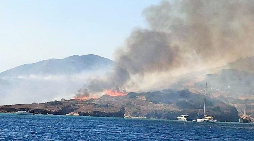 Tarihi Değirmenler Tepesi&rsquo;nde Korkutan Yangın