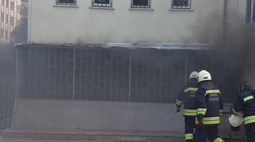 &Ccedil;ocukların Attığı Maytap, Okulu Yakıyordu