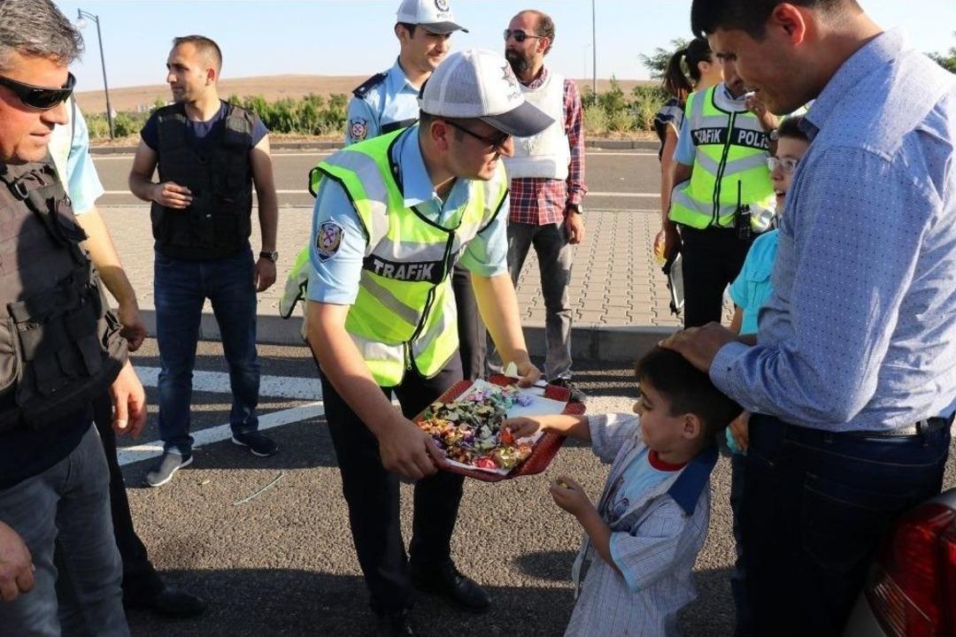 Trafik Polislerinin Bayram Mesaisi