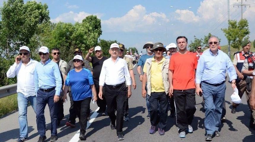 Kartal Belediye Başkanı &Ouml;z&rsquo;den &lsquo;adalet Y&uuml;r&uuml;y&uuml;ş&uuml;&rsquo;ne Destek