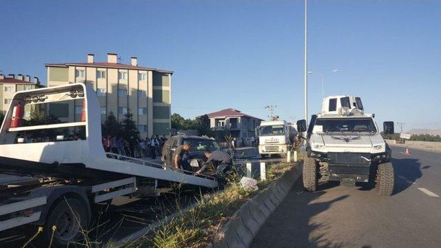 Tatvan’da Trafik Kazası: 6 Yaralı