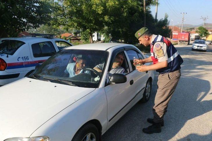 Jandarmadan Bayram Şekeri G1