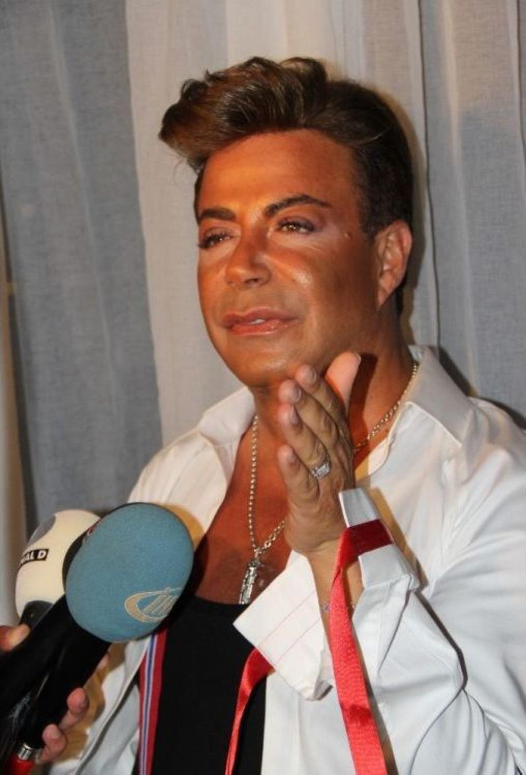 Fatih &Uuml;rek &rsquo;15 Bin Liralık Kost&uuml;m&rsquo; Dedikodusuna Son Noktayı Koydu