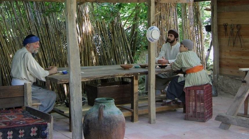 (&ouml;zel Haber) &rsquo;ateş &Ccedil;i&ccedil;ekleri&rsquo; Belgesel Oluyor