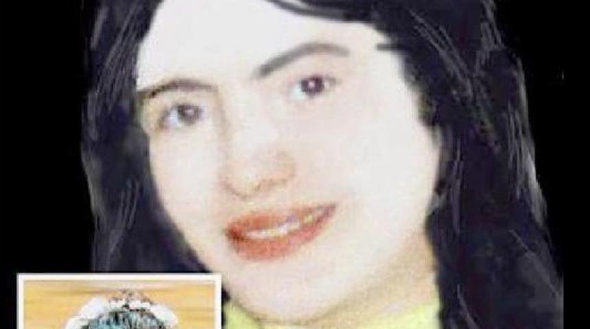 17 Yıldır Kayıp Kızlarının Hasretini &Ccedil;ekiyorlar